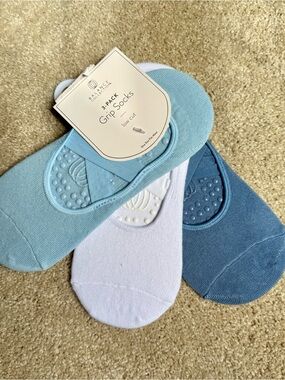Balance Collection Non-Slip Grip Socks - Light Blue, White, Denim OS